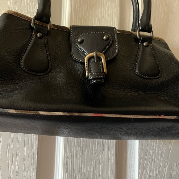 Burberry Black purse great condition like new color black - Picture 9 of 13